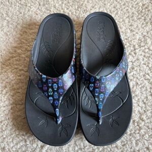 Alegria Black Skull Pattern Sandals
